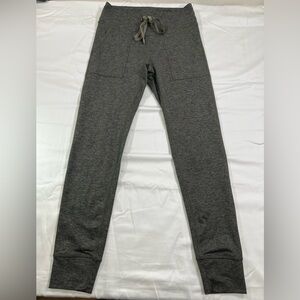 Aerie hugger Play Pocket Warm Up jogger leggings olive green size medium